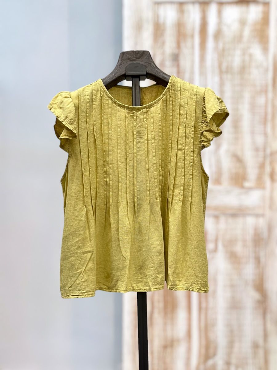 Blusa plissada com mangas curtas